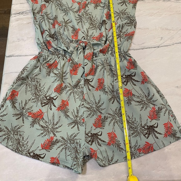 Bishop + Young Isla Romper Tropical Large - Picture 7 of 10